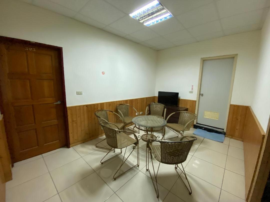 Xiao Gu Homestay T'ai-tung Exteriör bild